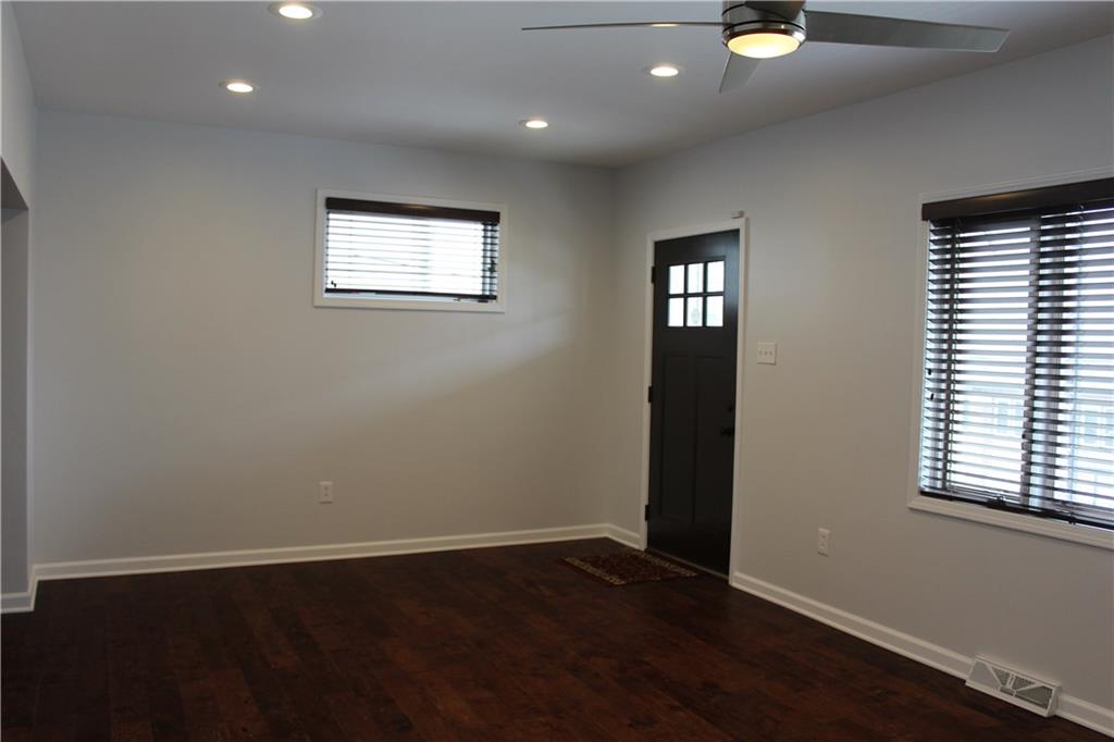 4104 Franklin Road Observatory Hill, PA 15214 - Photo 4 of 25