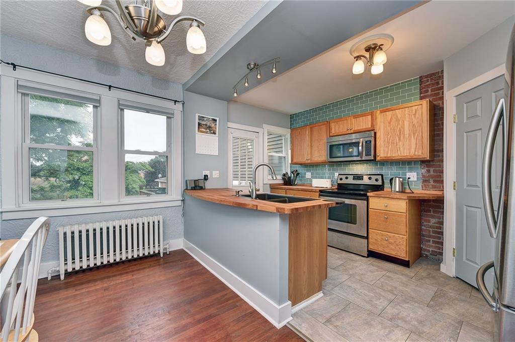 2877 Fernwald Road Pittsburgh, PA 15217 - Photo 7 of 25 Gallery Image 7