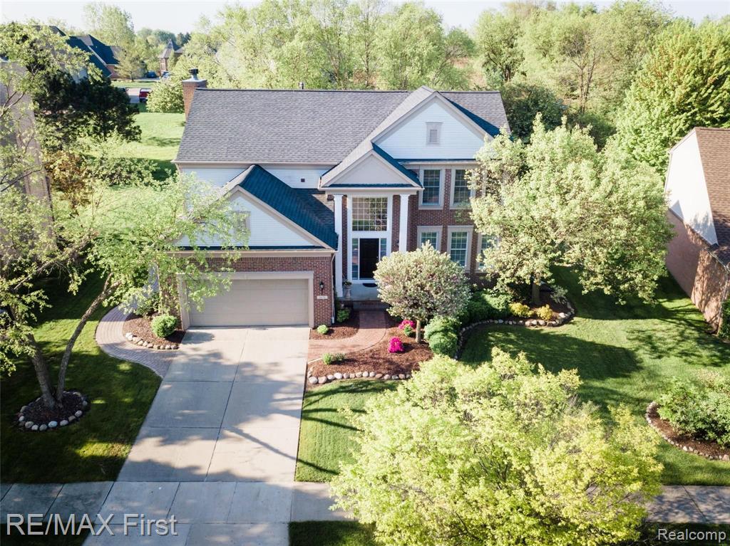 1676 Snowy Owl Court Rochester, MI 48307 - Photo 1 of 28 Gallery Image 1