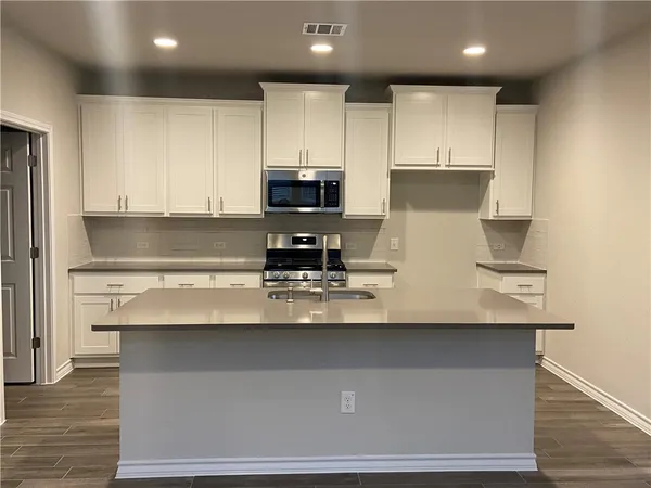 $2,220 | 790 Eves Necklace Drive, Buda, TX 78610