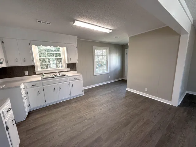 $155,000 | 532 State Rd S-21-977, Lake City, SC 29560