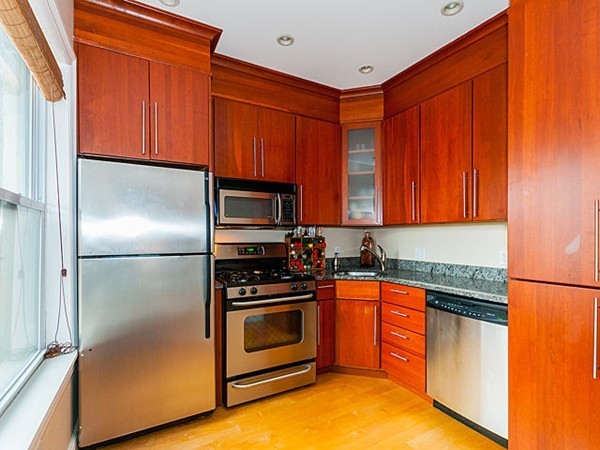 52 Cooper Street, Unit 7 Boston, MA 02113 - Photo 4 of 14 Gallery Image 4
