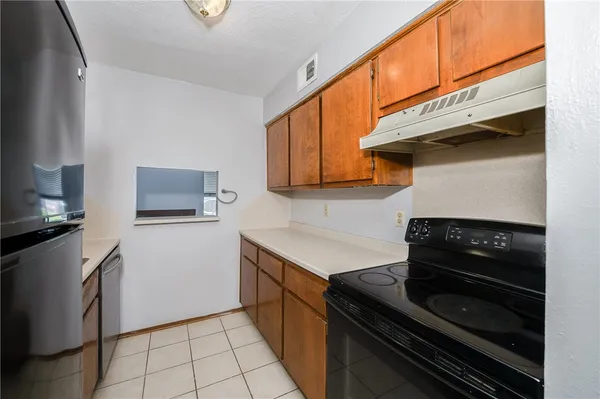 $149,900 | 1900 Dartmouth Street, Unit B4, College Station, TX 77840