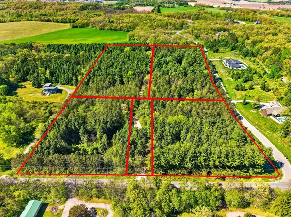 $550,000 | Unit 3 Sunset Drive Pines, Verona, WI 53593