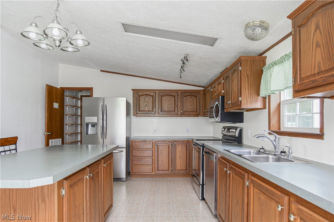 7635 Scroggs Road Lisbon, OH 44432 - Photo 2 of 21 Gallery Image 2