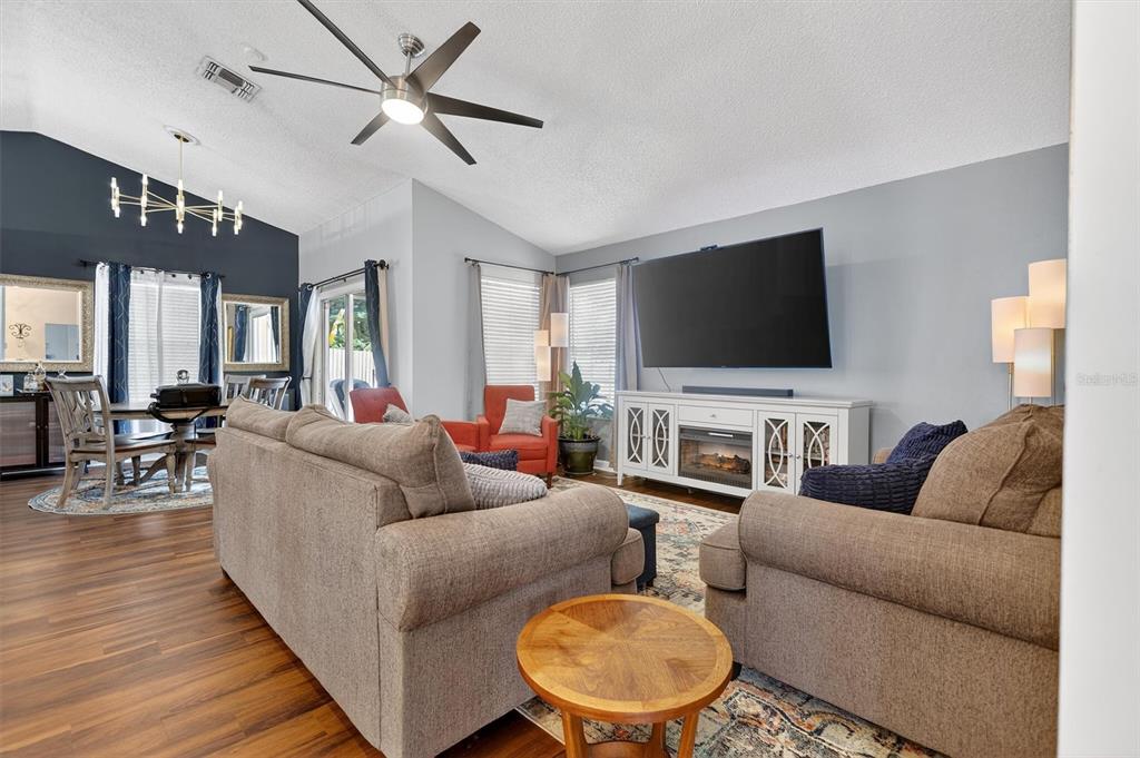 6466 Haughton Lane Orlando, FL 32835 - Photo 9 of 32