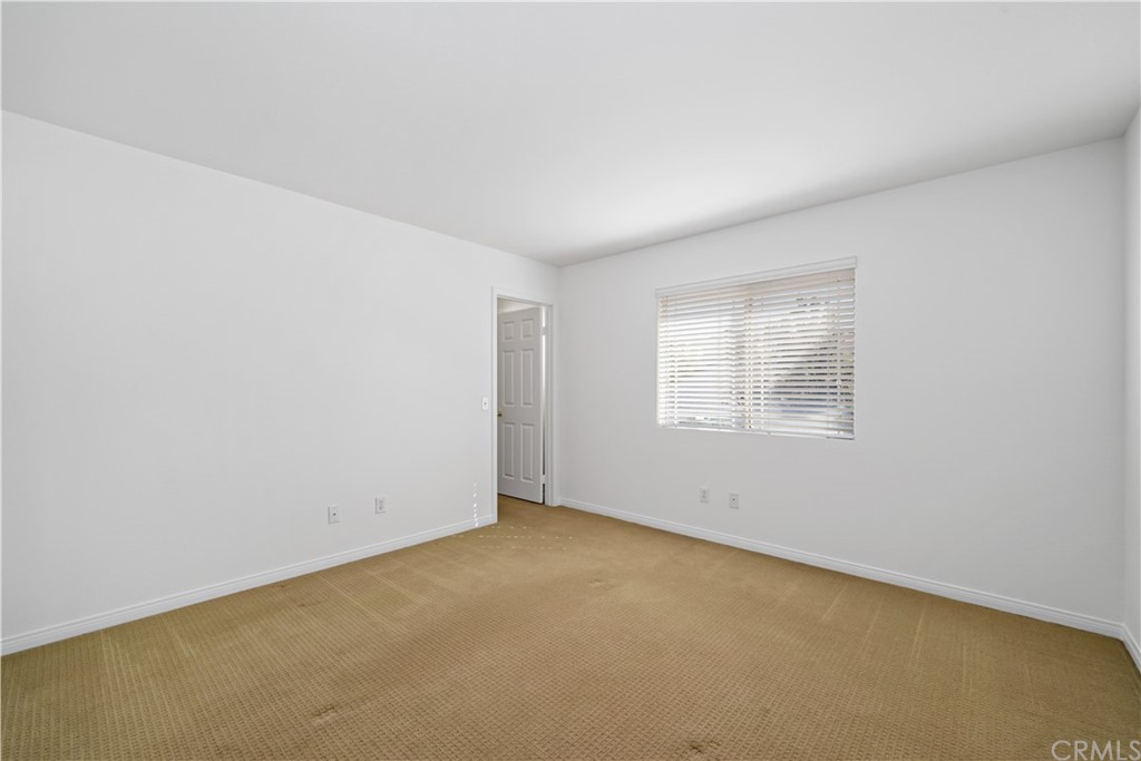 33782 Channel Street Temecula, CA 92592 - Photo 18 of 44 an empty room with a window