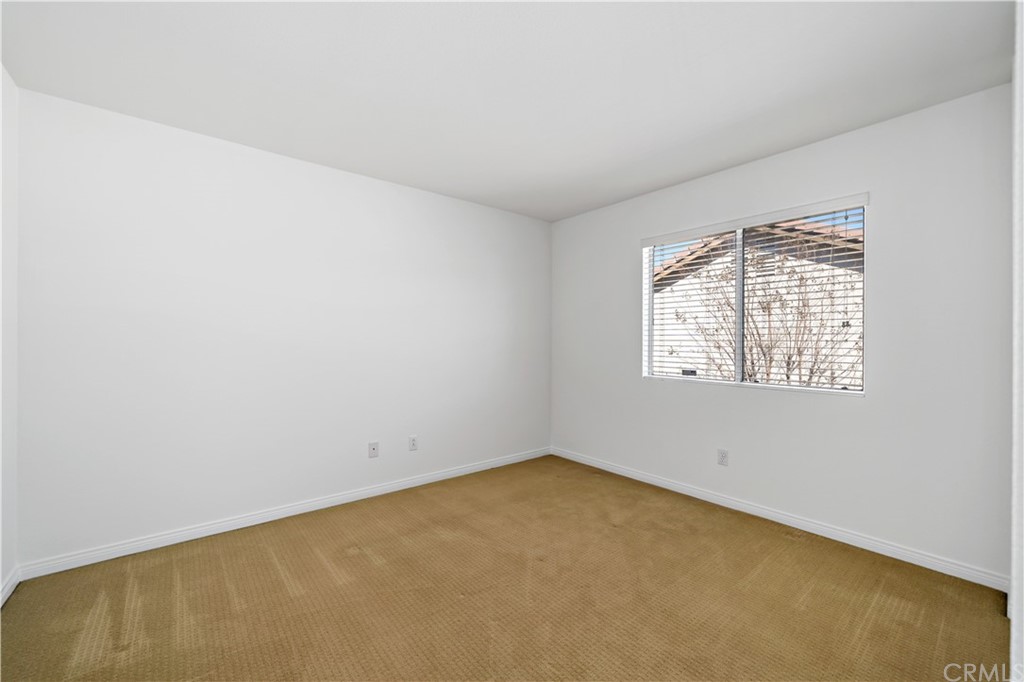 33782 Channel Street Temecula, CA 92592 - Photo 21 of 44 an empty room with a window