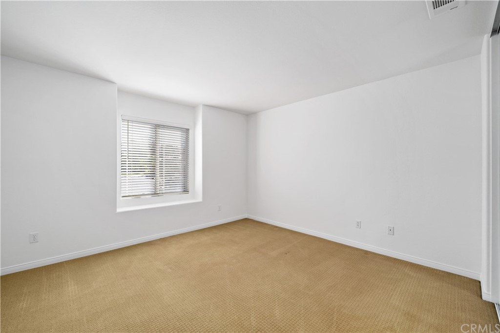 33782 Channel Street Temecula, CA 92592 - Photo 23 of 44 an empty room with a window