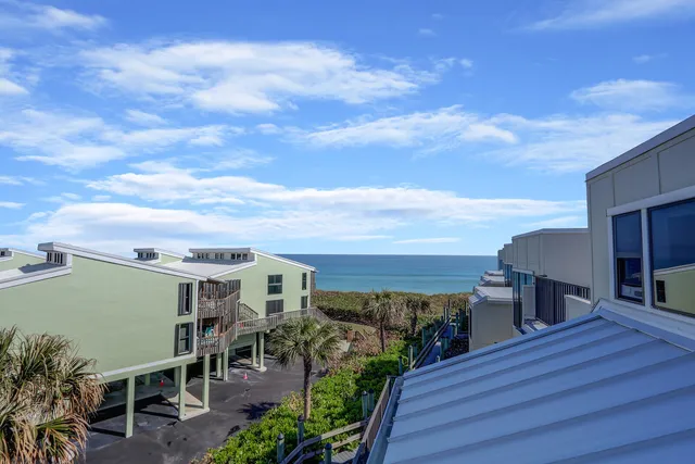 $4,000 | 2051 Northeast Ocean Boulevard, Unit A21, Stuart, FL 34996