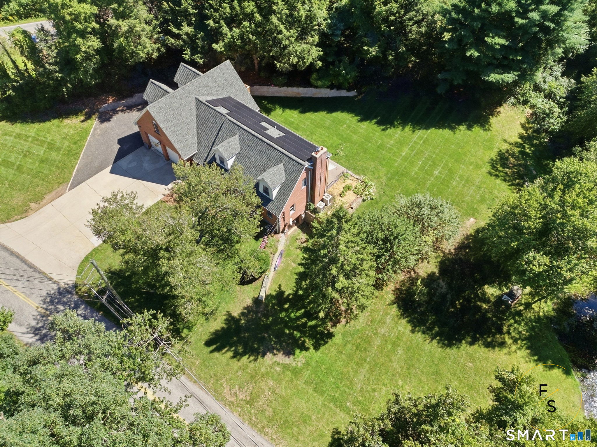 39 Chapman Road Marlborough, CT 06447 - Photo 3 of 39 Gallery Image 3