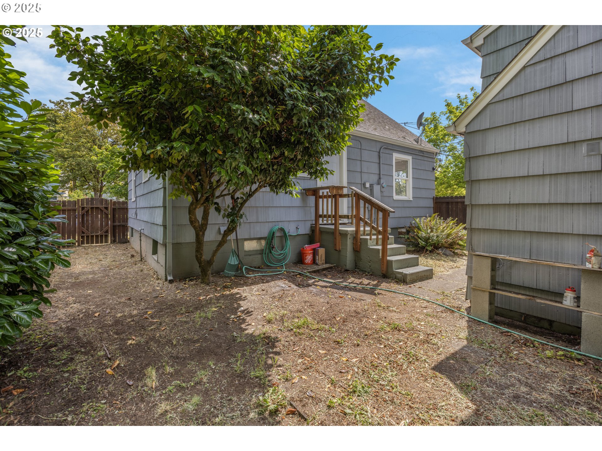 1391 West 5th Avenue Eugene, OR 97402 - Photo 24 of 35 a house view with a outdoor space