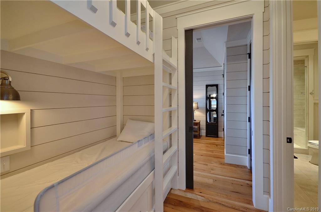 425 East Ridge Road Cashiers, NC 28717 - Photo 27 of 36 Gallery Image 27