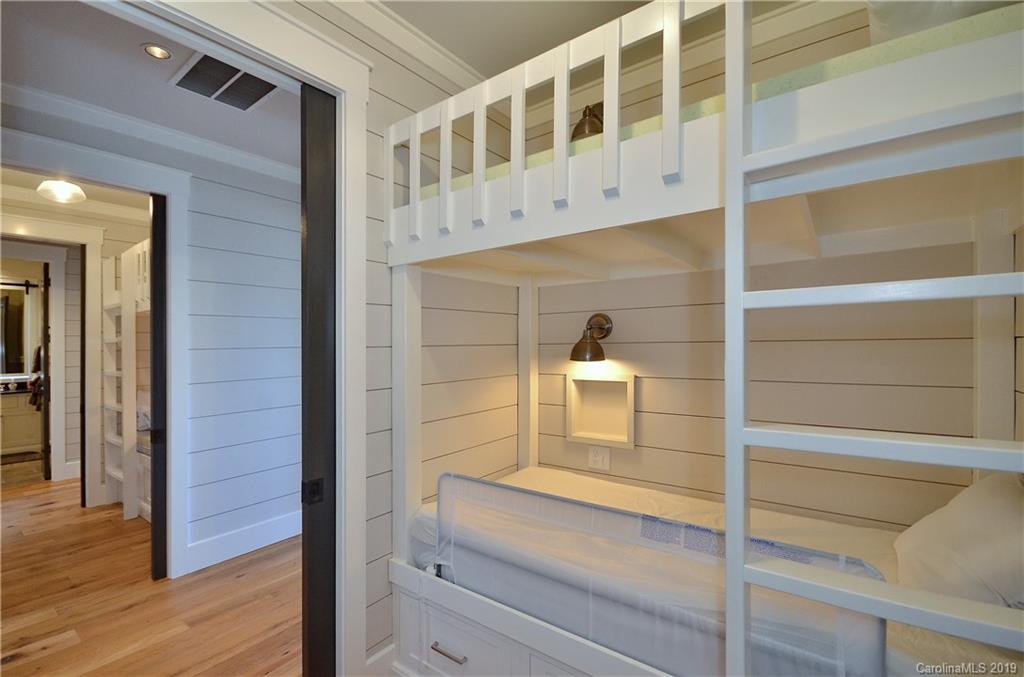425 East Ridge Road Cashiers, NC 28717 - Photo 29 of 36 Gallery Image 29