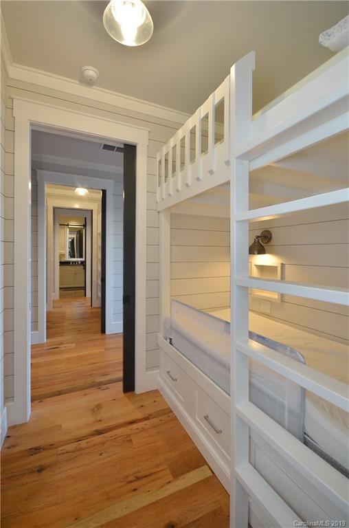 425 East Ridge Road Cashiers, NC 28717 - Photo 33 of 36 Gallery Image 33