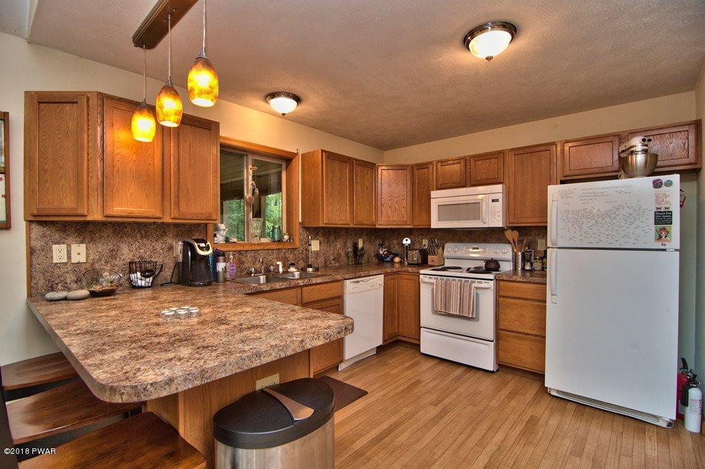 2661 Rockway Road Lake Ariel, PA 18436 - Photo 5 of 62