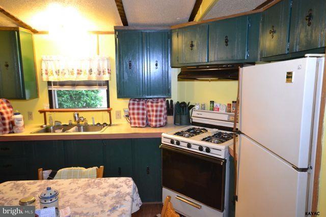 2215 Biglerville Road, Unit 33 Gettysburg, PA 17325 - Photo 13 of 23 Gallery Image 13