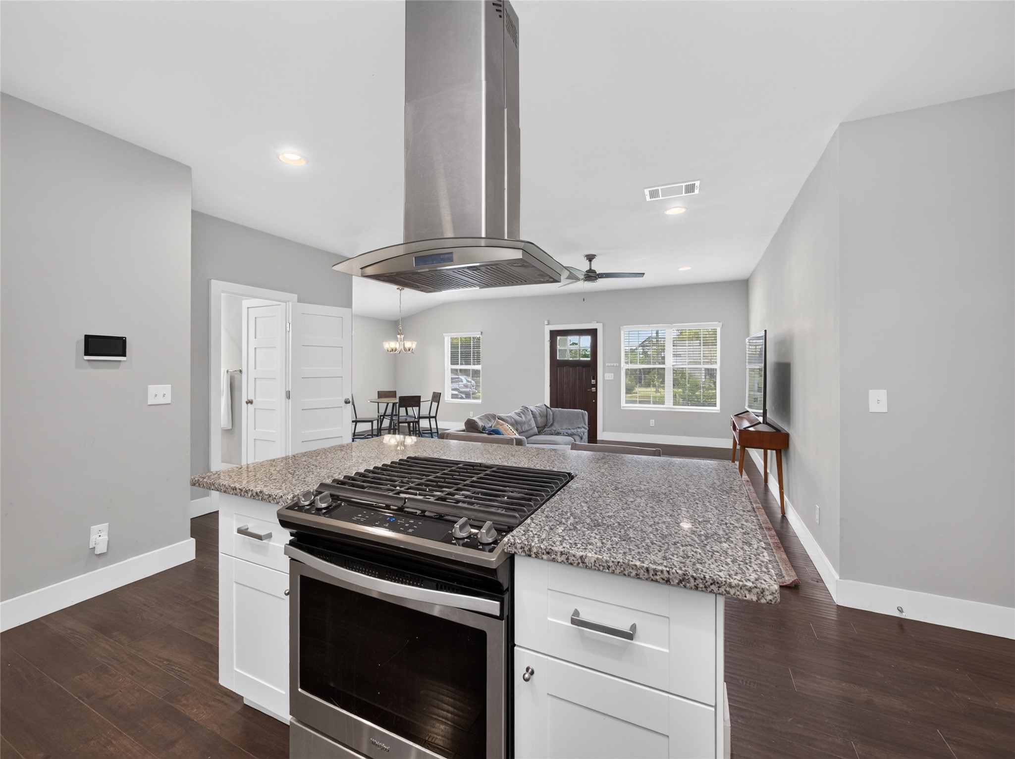 4504 Kitty Avenue Austin, TX 78721 - Photo 12 of 34