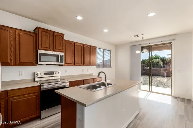 $2,500 | 1927 West Fruit Tree Lane, San Tan Valley, AZ 85144