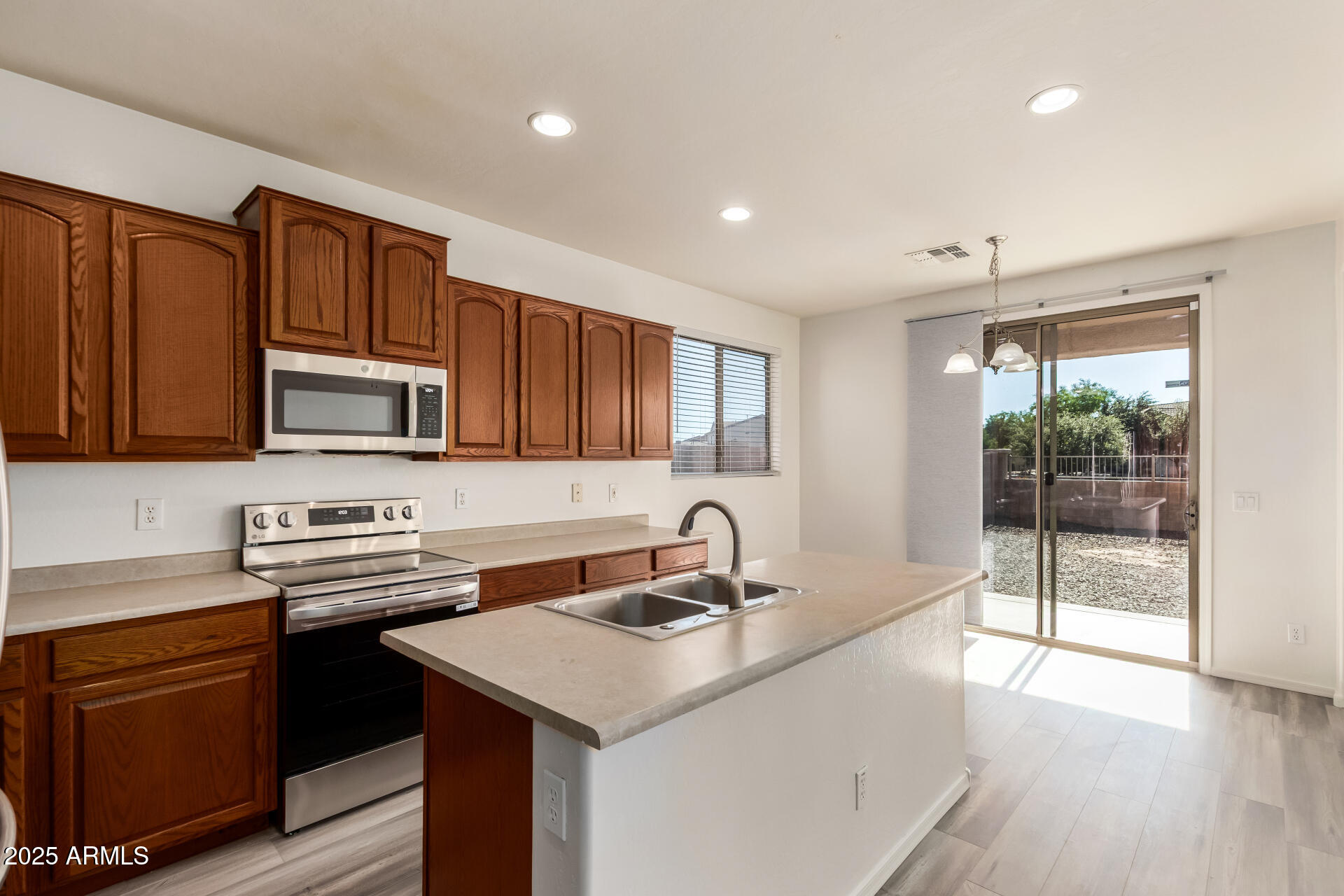 1927 West Fruit Tree Lane San Tan Valley, AZ 85144 - Photo 13 of 41 13 Fruit Tree