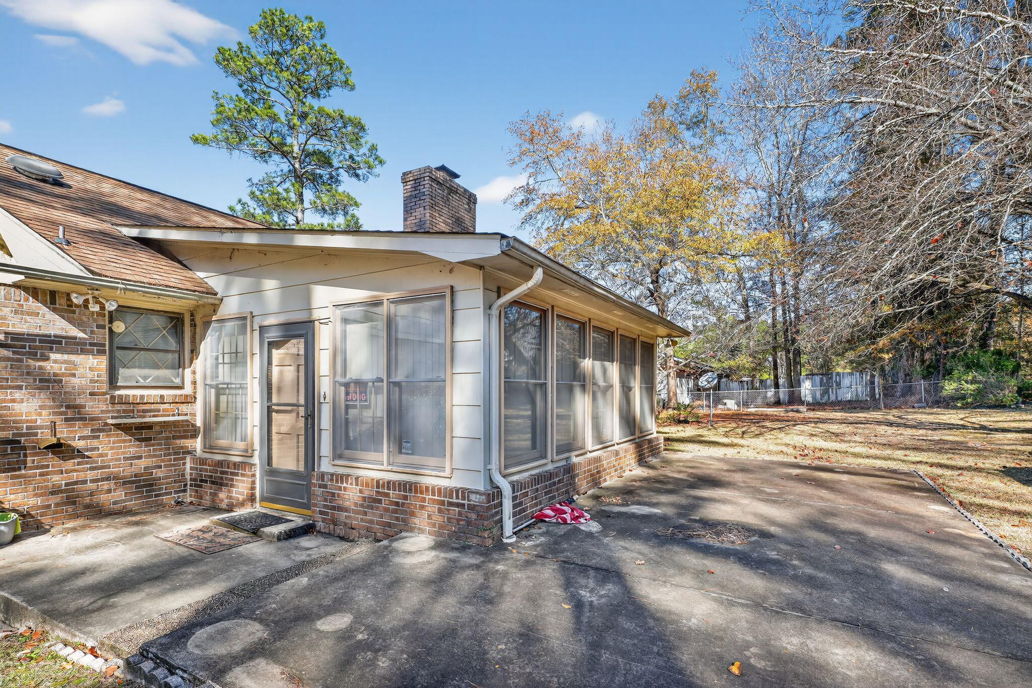 2572 Spring Valley Circle Northeast Orangeburg, SC 29118 - Photo 2 of 15 beyc694f3e964ec9d