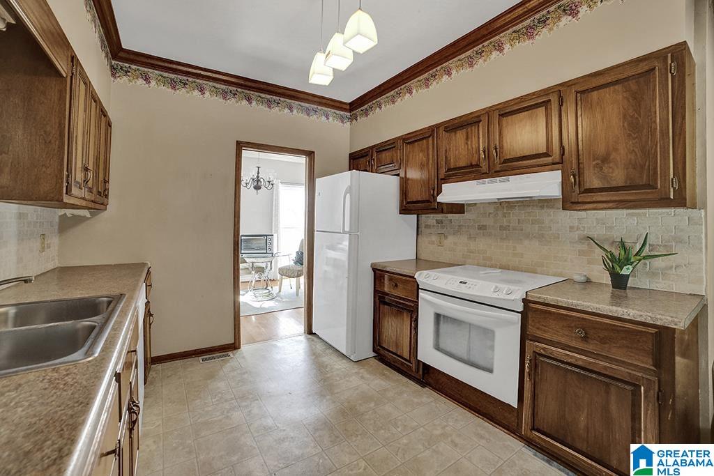 2104 Ridgeview Drive Birmingham, AL 35216 - Photo 8 of 19