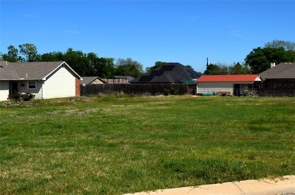 318 Preston Road Mabank, TX 75147 - Photo 5 of 5 a view of a house with a yard