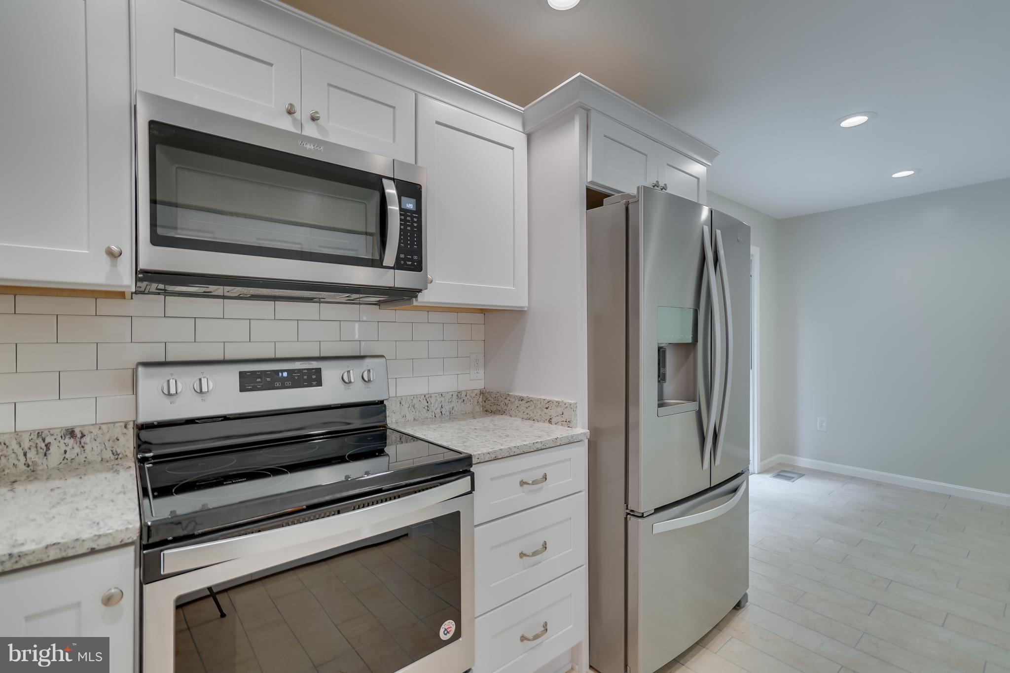 13116 Haddock Road Woodbridge, VA 22193 - Photo 1 of 18 Kitchen
