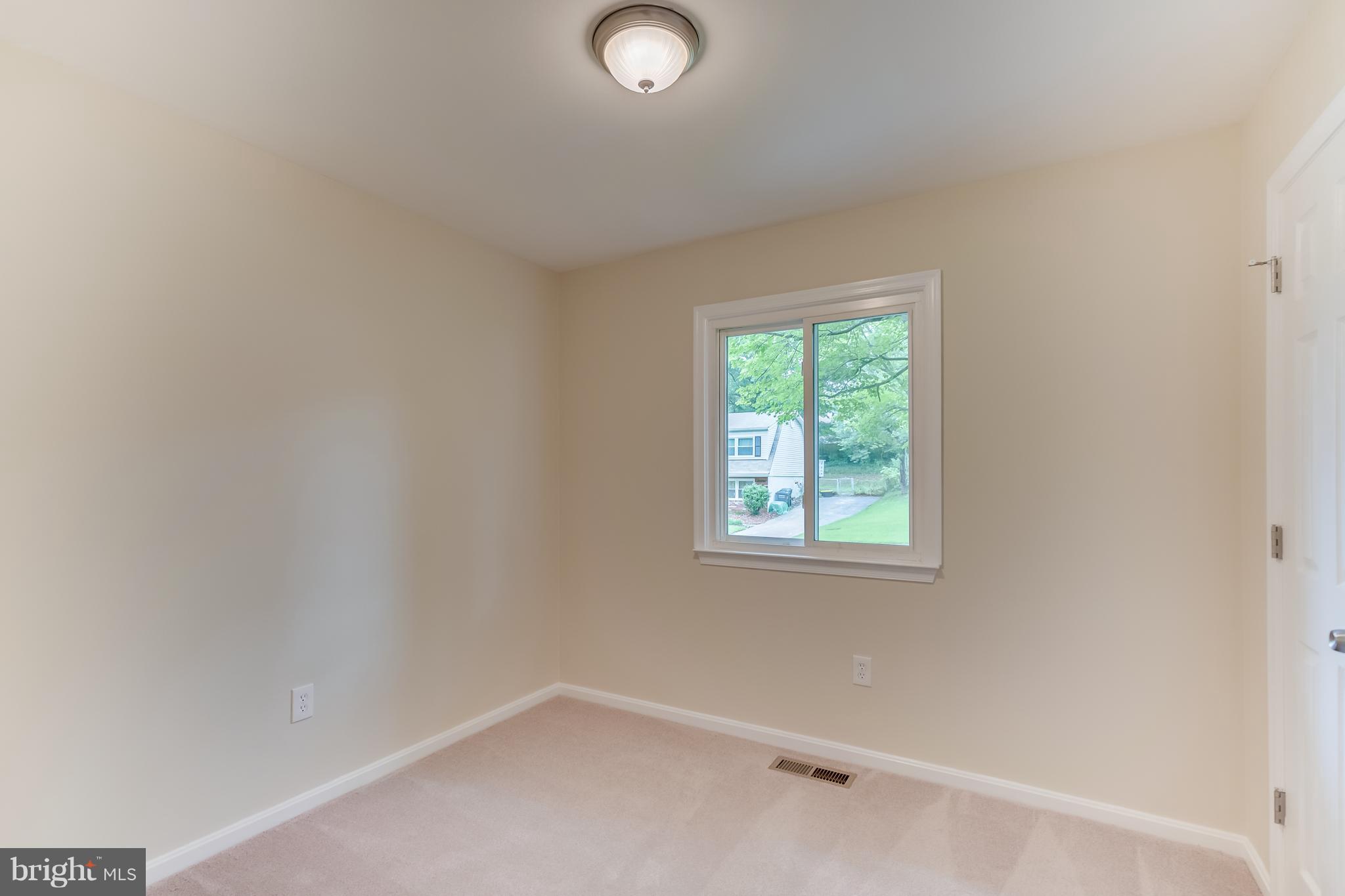 13116 Haddock Road Woodbridge, VA 22193 - Photo 12 of 18 Bedroom