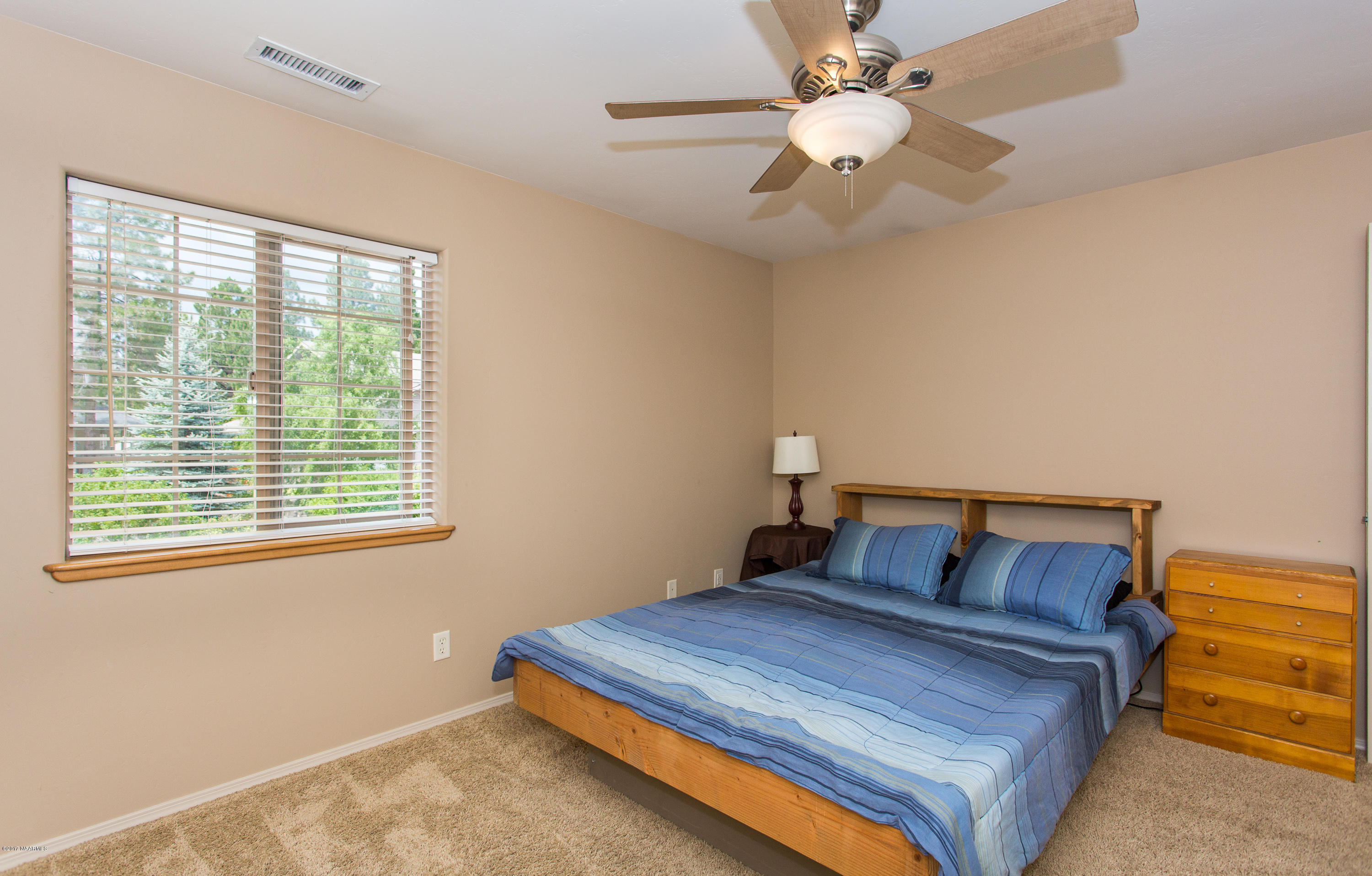 36 West Quartz Road Flagstaff, AZ 86005 - Photo 19 of 26 Bedroom 3 of 5
