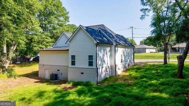 $439,000 | 540 East Sunset Avenue, Comer, GA 30629