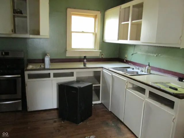 $75,000 | 121 School Street, Greenfield, IN 46140