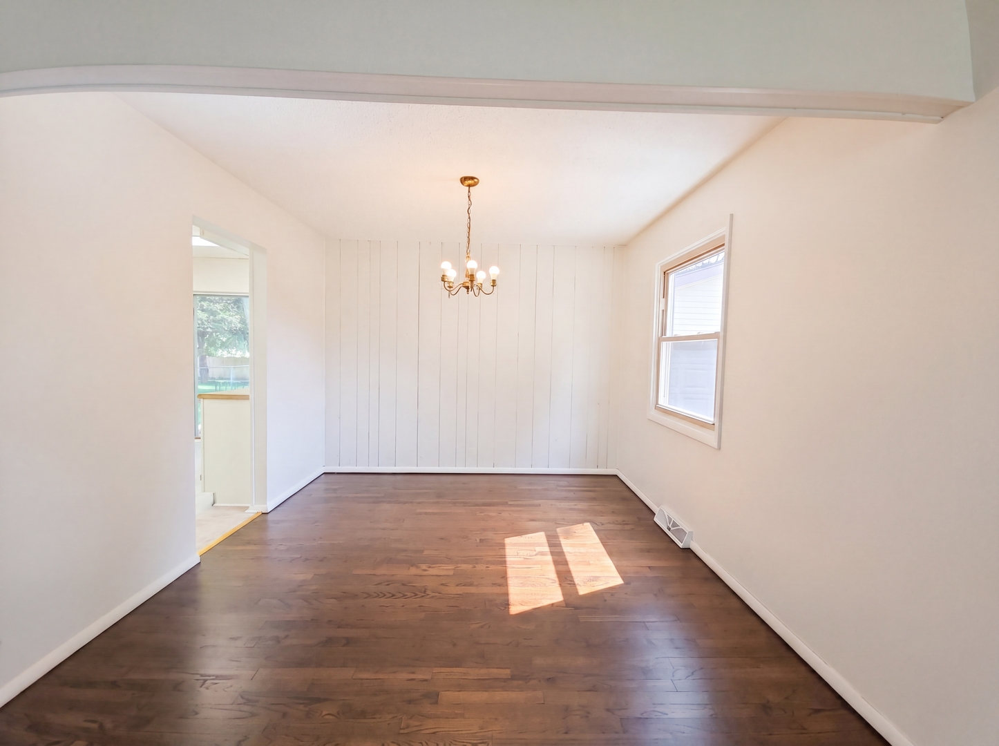 400 Phyllis Avenue Rochelle, IL 61068 - Photo 11 of 21