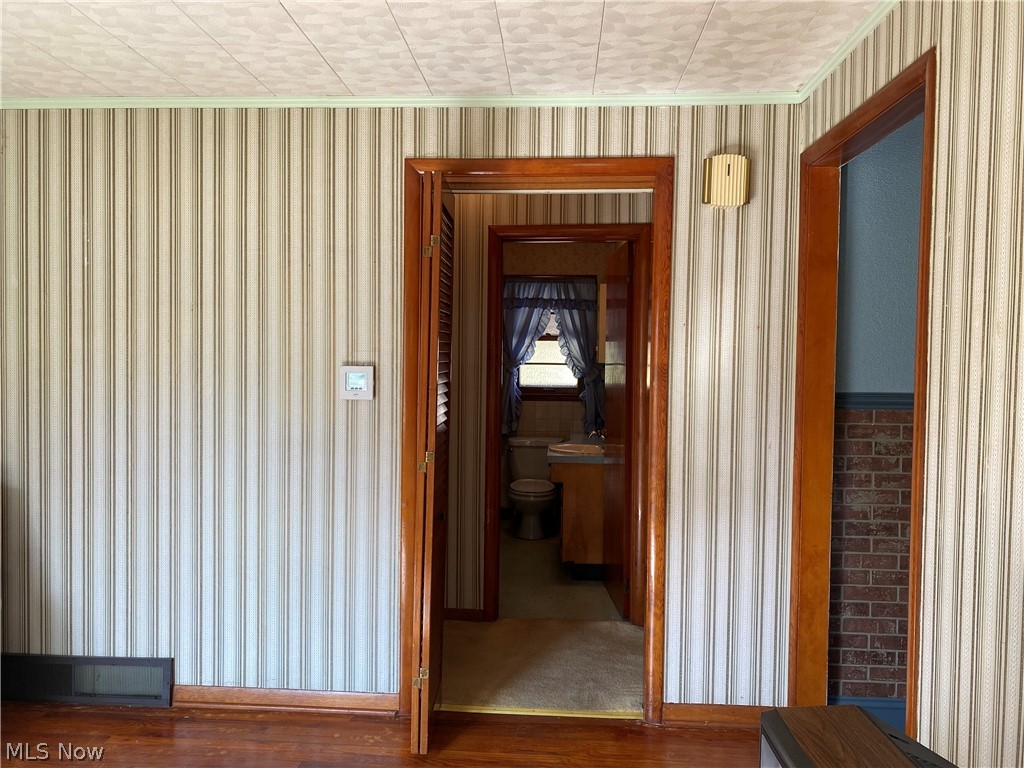 1075 Munroe Falls Kent Road Kent, OH 44240 - Photo 8 of 18 Gallery Image 8