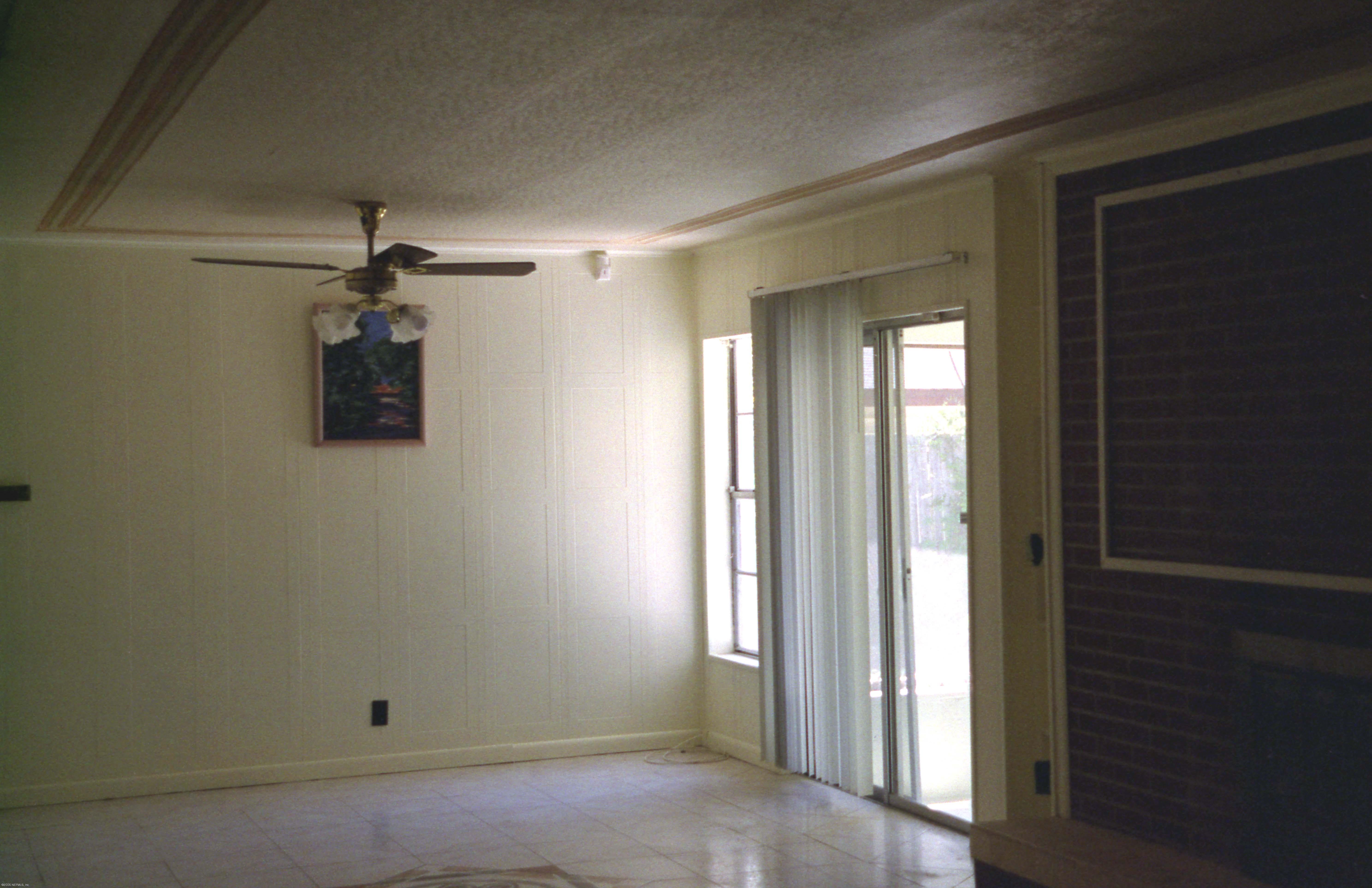 5514 Edmar Road Jacksonville, FL 32277 - Photo 10 of 13 Family Room 3
