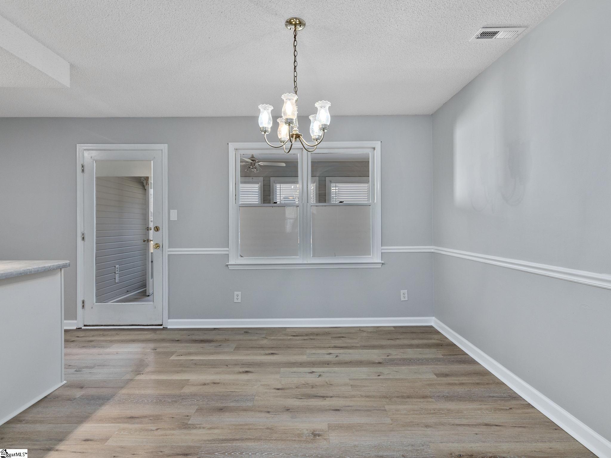 321 Old Towne Road Spartanburg, SC 29301 - Photo 6 of 26 Gallery Image 6