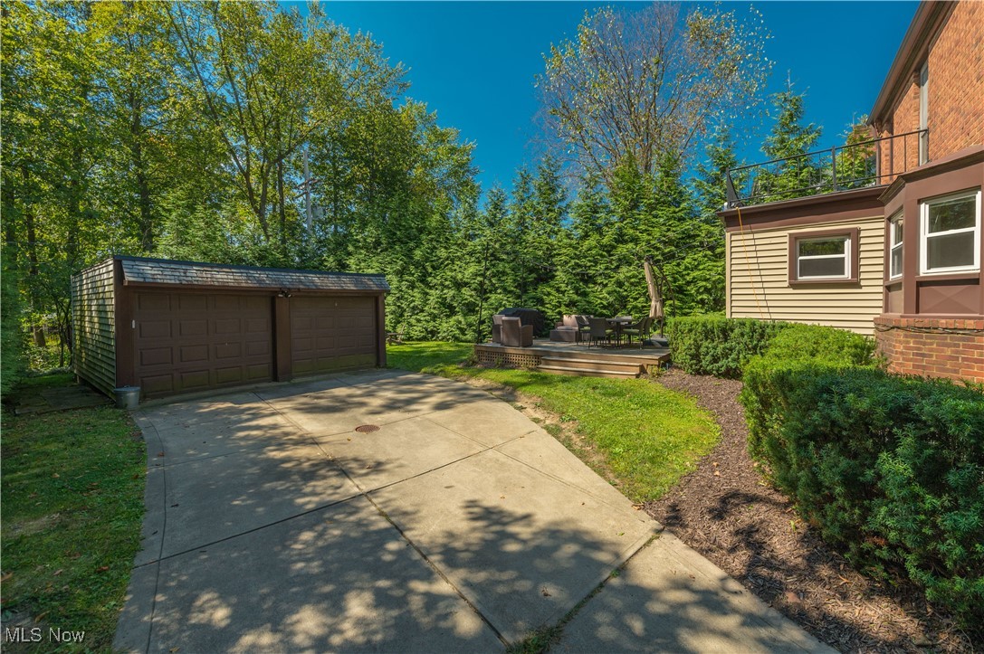 4022 Hillbrook Road Cleveland, OH 44118 - Photo 3 of 49 Gallery Image 3