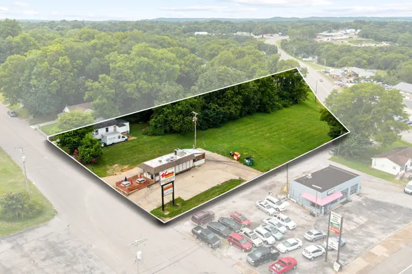 $589,000 | 200 West 3rd Street, Columbia, TN 38401