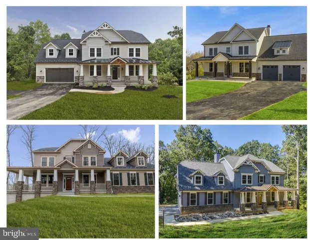 a view of house with garden