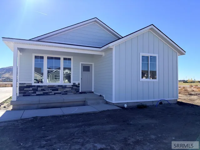 $379,900 | 1073 Alpine Avenue, Chubbuck, ID 83202