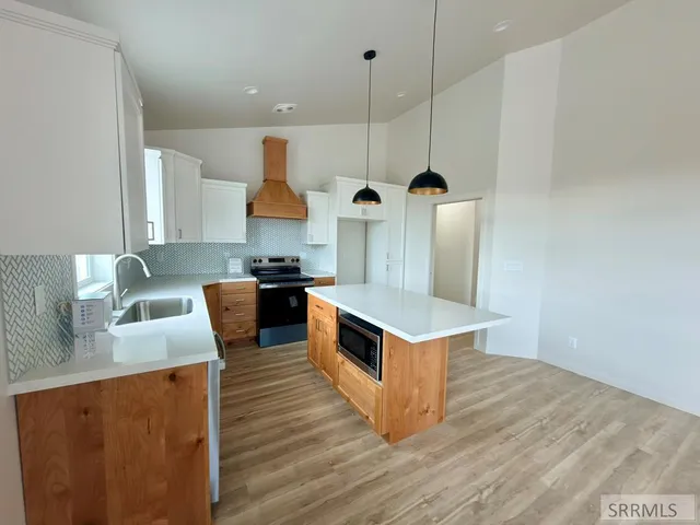 $379,900 | 1073 Alpine Avenue, Chubbuck, ID 83202