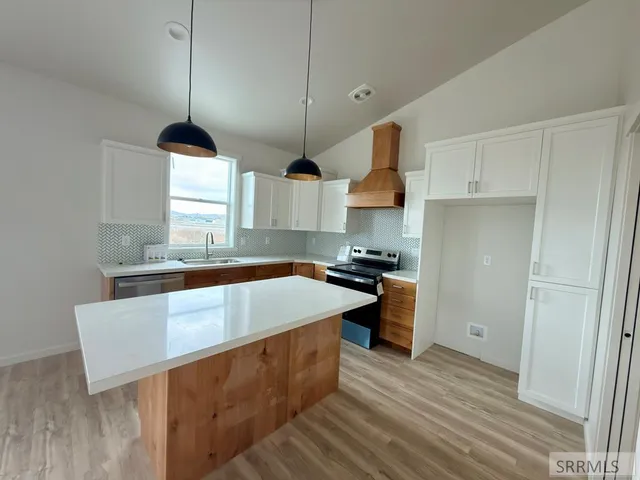 $379,900 | 1073 Alpine Avenue, Chubbuck, ID 83202