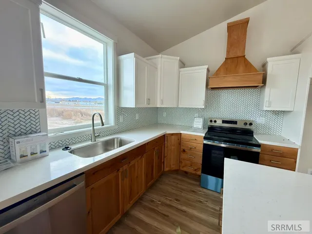 $379,900 | 1073 Alpine Avenue, Chubbuck, ID 83202