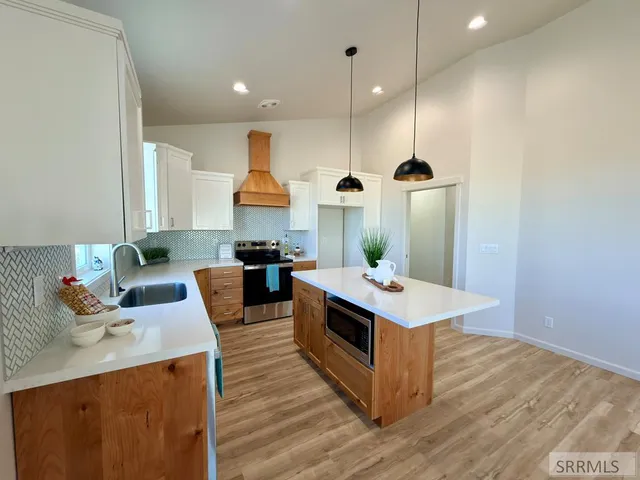 $374,900 | 1073 Alpine Avenue, Chubbuck, ID 83202