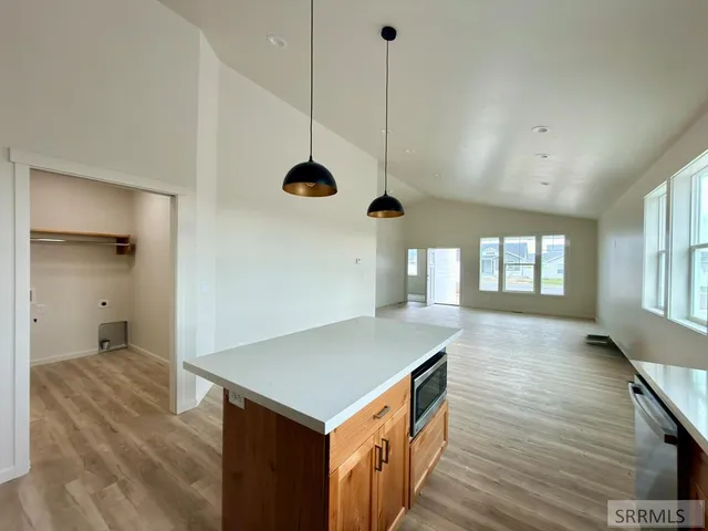 $379,900 | 1073 Alpine Avenue, Chubbuck, ID 83202