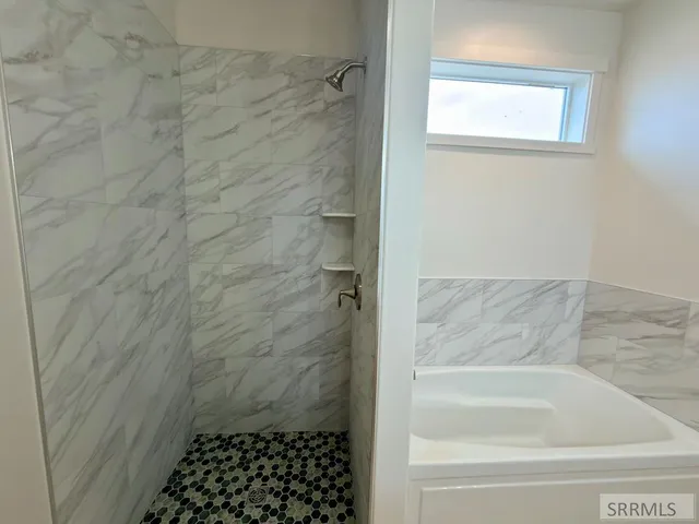 $379,900 | 1073 Alpine Avenue, Chubbuck, ID 83202