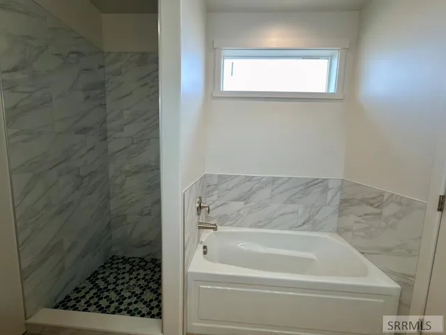 $379,900 | 1073 Alpine Avenue, Chubbuck, ID 83202