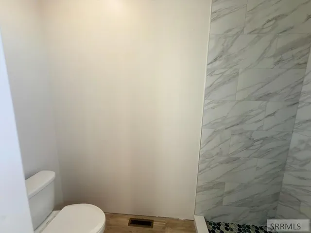 $379,900 | 1073 Alpine Avenue, Chubbuck, ID 83202