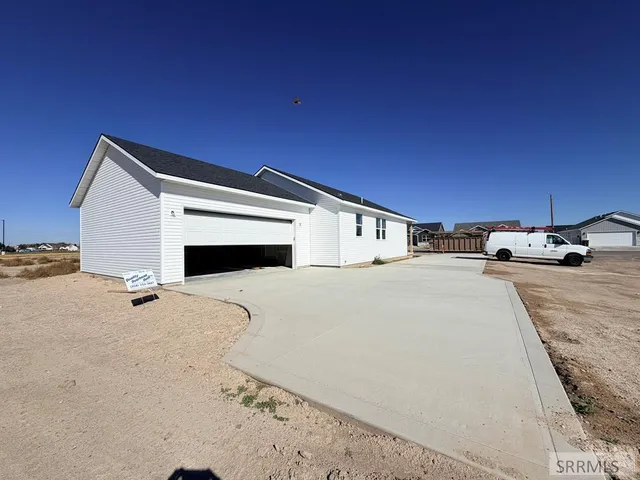 $379,900 | 1073 Alpine Avenue, Chubbuck, ID 83202