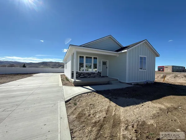 $369,900 | 1073 Alpine Avenue, Chubbuck, ID 83202